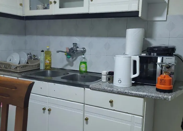 Shehu Guest House